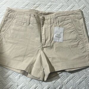Victoria’s Secret khaki short size 4